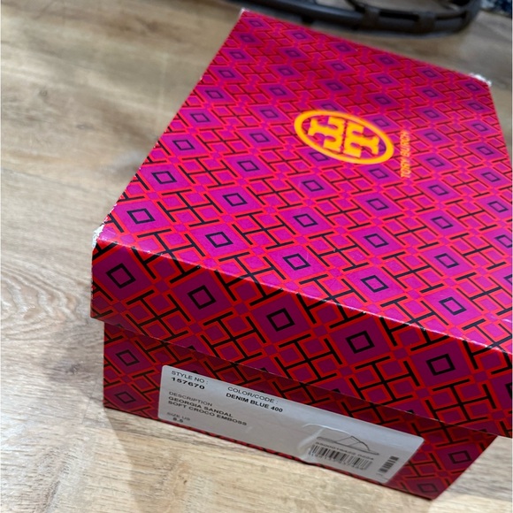 Tory Burch Denim Blue Sandal/ Flip Flop - Picture 3 of 3